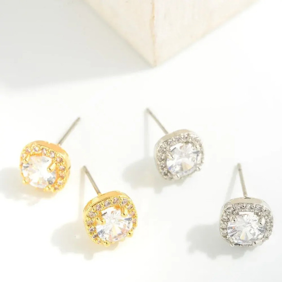 NEW Gold Square Premium Cubic Zirconia Stud Earrings - Picture 2 of 2